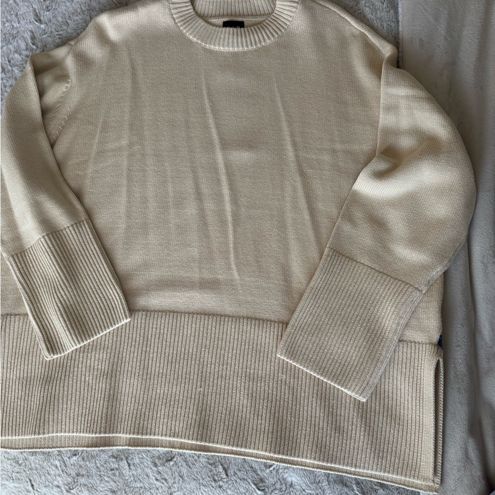 Woman's Cream Sweater